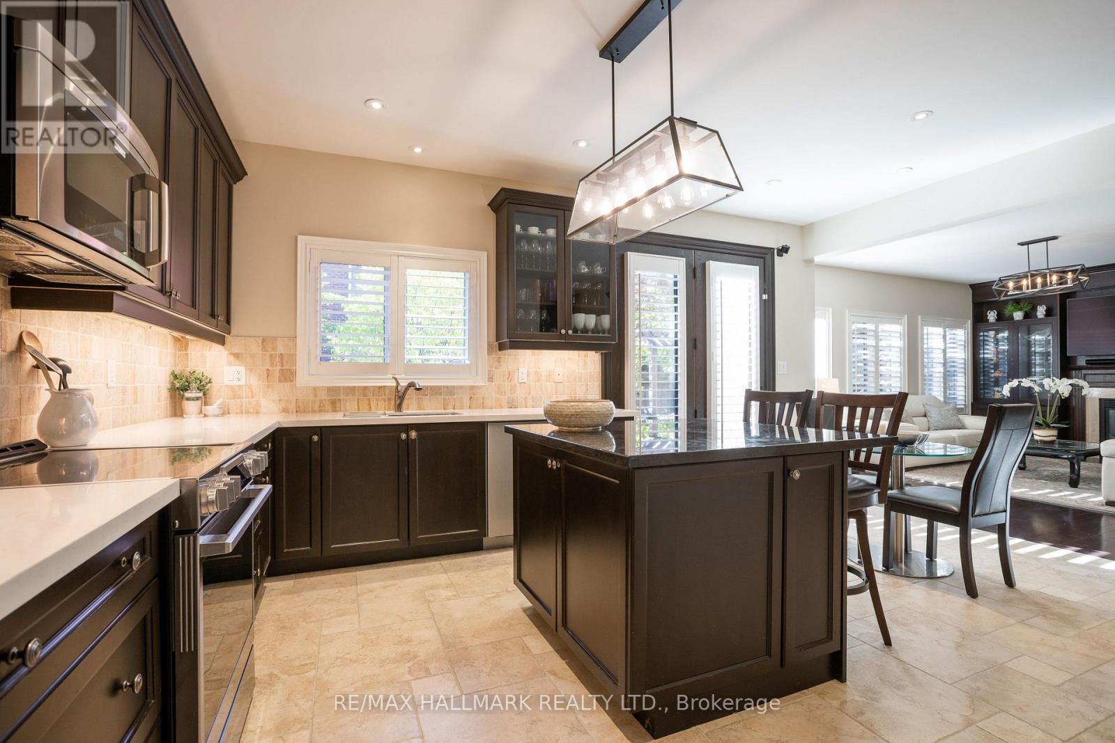 134 Kane Crescent, Aurora, Ontario  L4G 0C7 - Photo 10 - N12476483