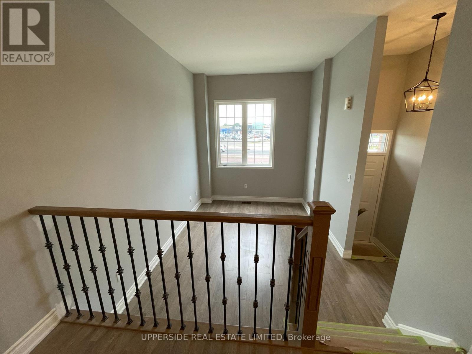 10 - 23 Observatory Lane, Richmond Hill, Ontario  L4C 0M7 - Photo 5 - N12476517