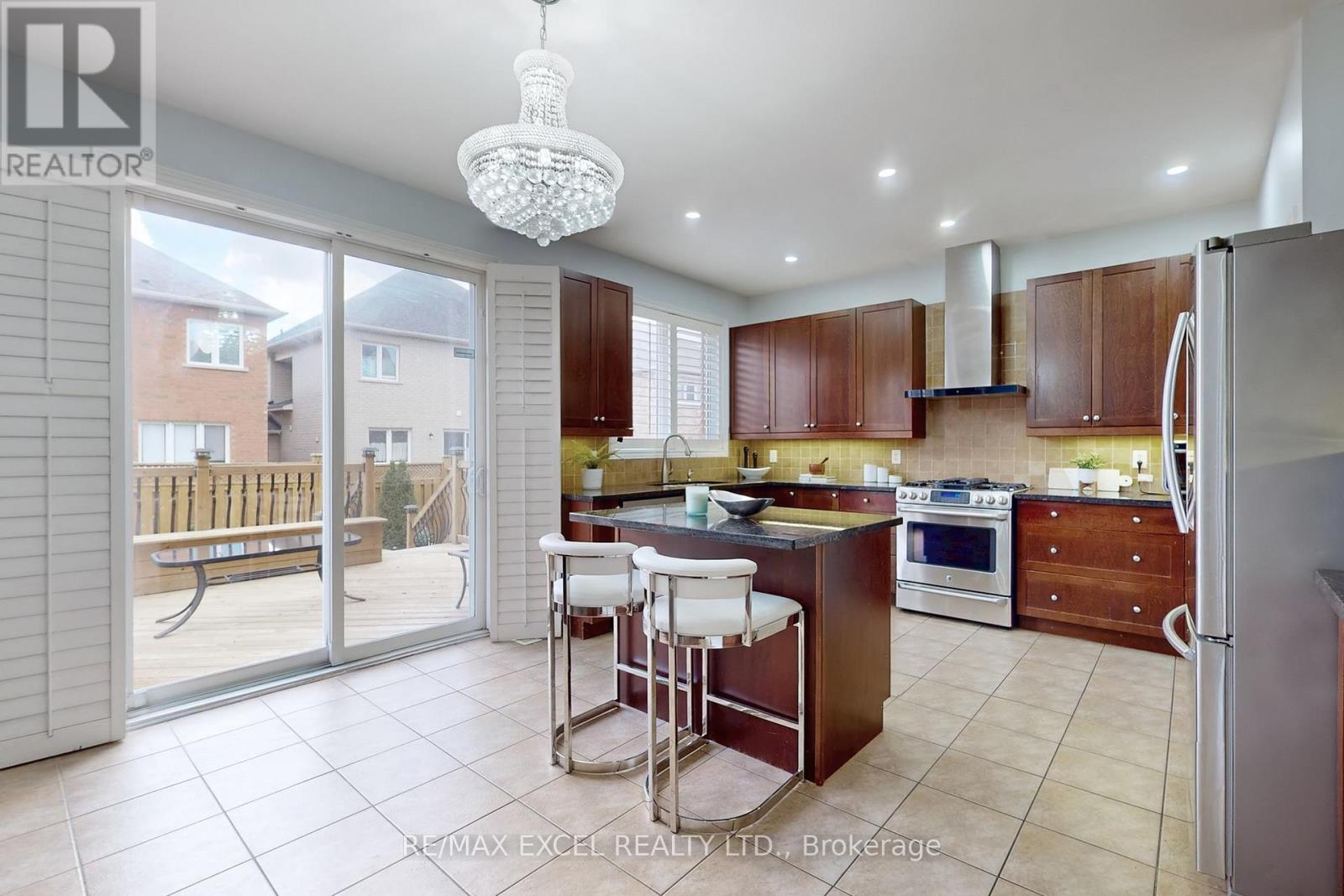 25 Lundy Drive, Markham, Ontario  L6B 0G1 - Photo 10 - N12476543