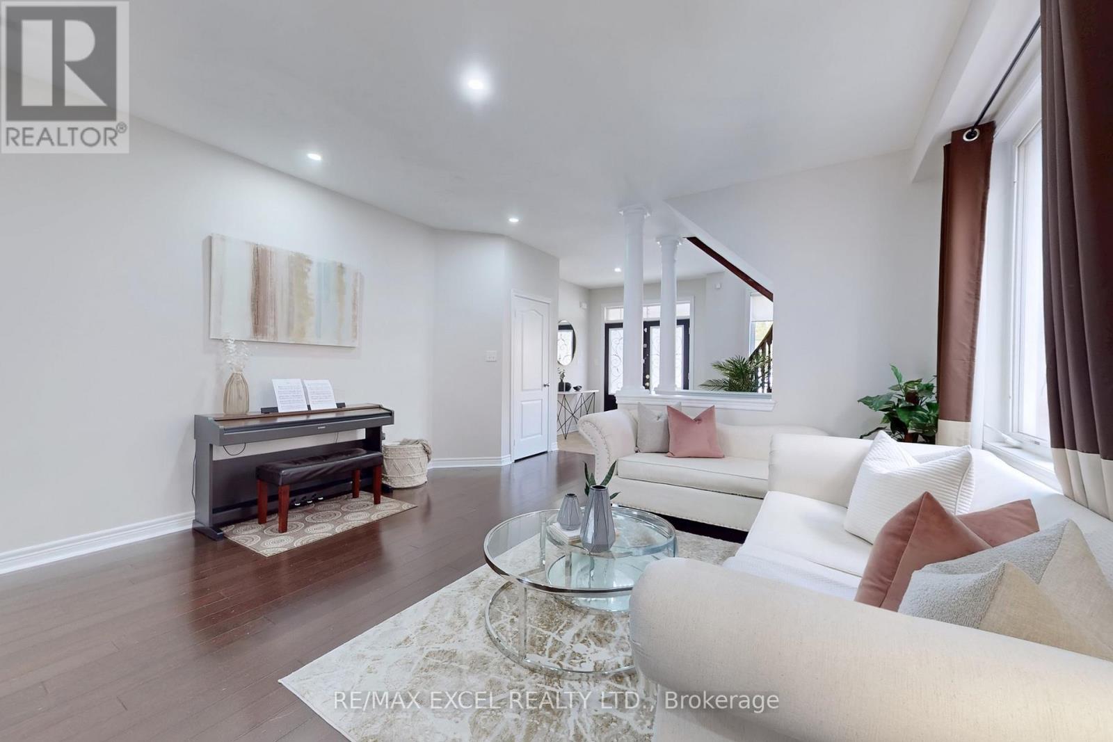 25 Lundy Drive, Markham, Ontario  L6B 0G1 - Photo 4 - N12476543