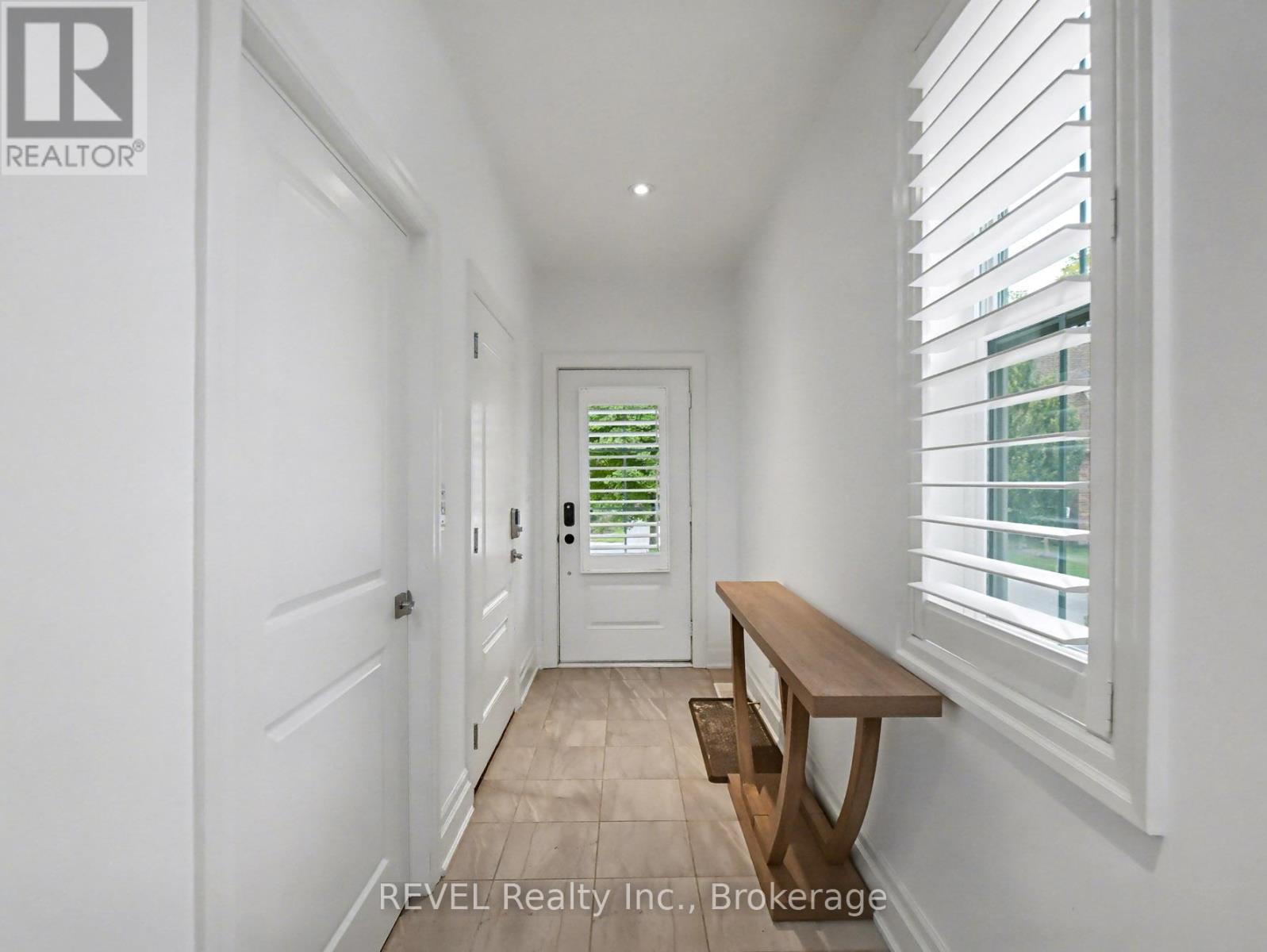 A7 - 7 Aberdeen Lane S, Niagara-On-The-Lake, Ontario  L0S 1J0 - Photo 3 - X12474144