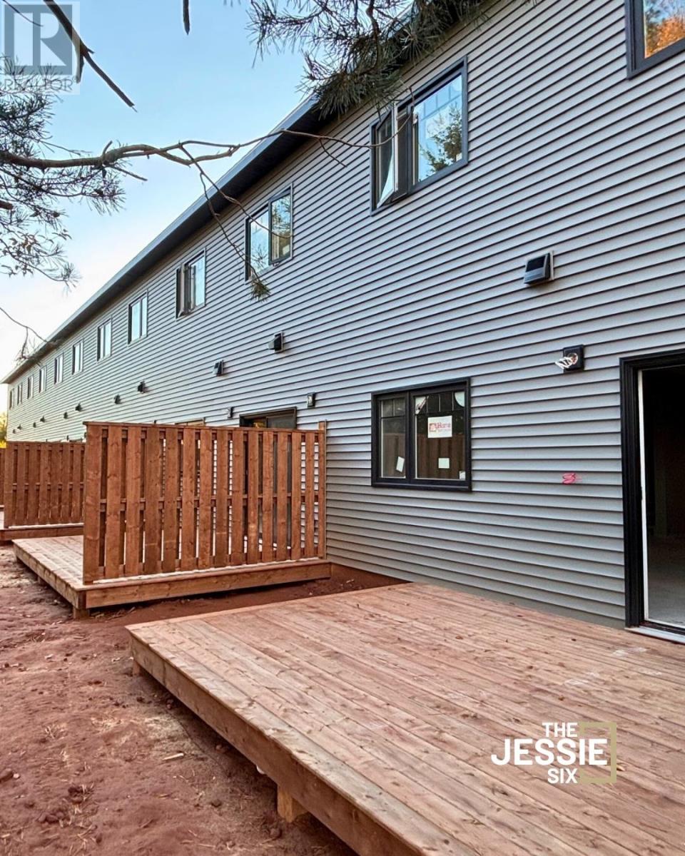20 Jessie Street, Cornwall, Prince Edward Island  C0A 1H0 - Photo 3 - 202526372