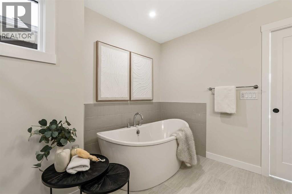 155 Chinook Winds Manor Sw, Airdrie, Alberta  T4B 5P9 - Photo 30 - A2237754