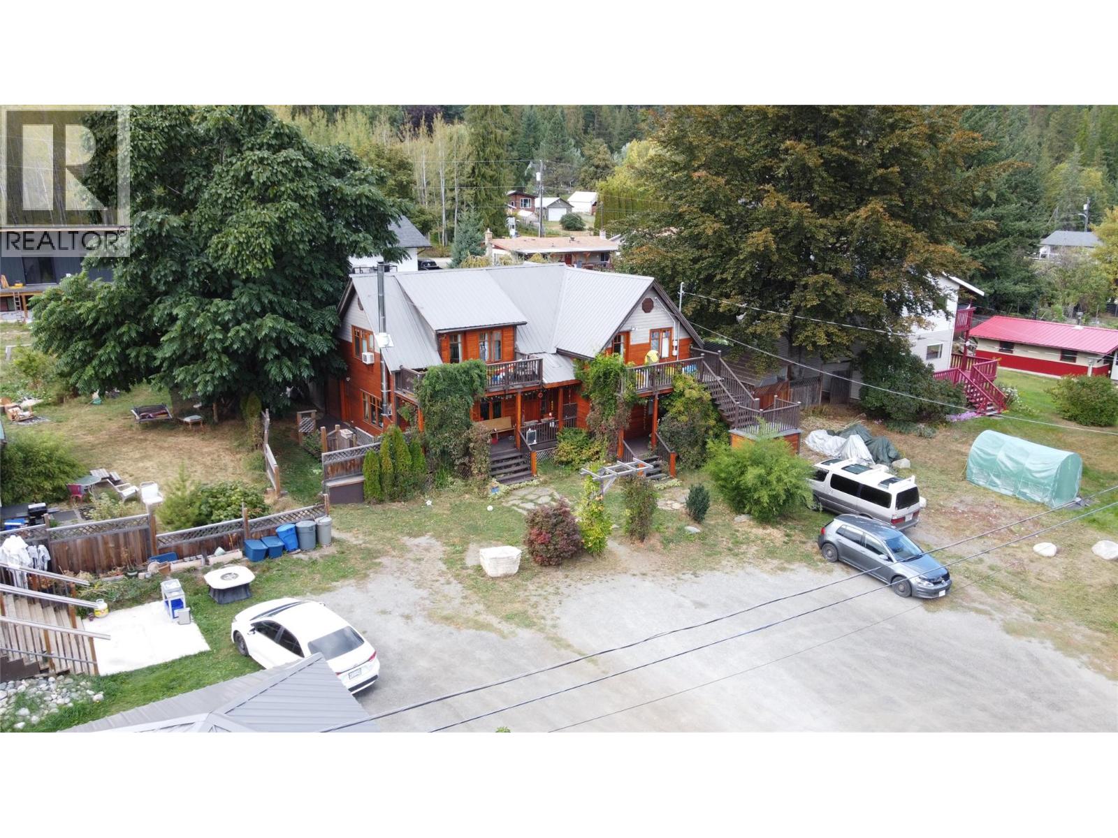 105 Washington Street N, Kaslo, British Columbia  V0G 1M0 - Photo 2 - 10365000