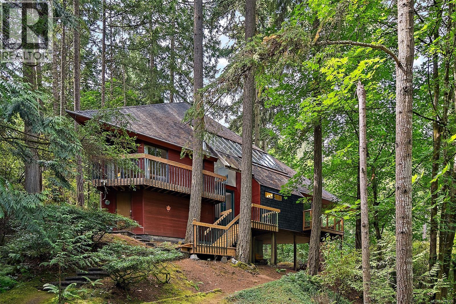 1465 Lands End Rd, North Saanich, British Columbia