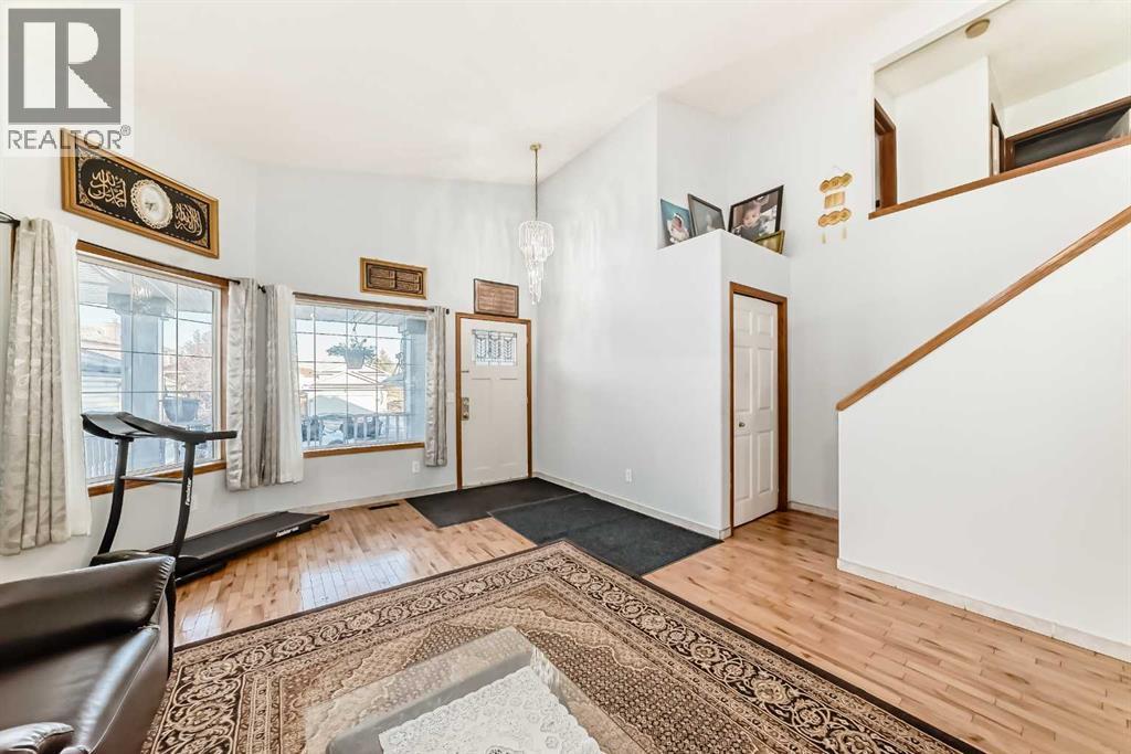 11 San Diego Green Ne, Calgary, Alberta  T1Y 7C4 - Photo 12 - A2264960