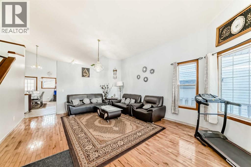 11 San Diego Green Ne, Calgary, Alberta  T1Y 7C4 - Photo 14 - A2264960
