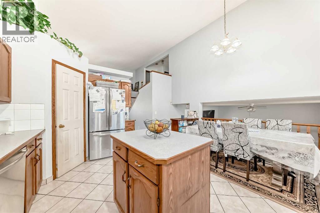 11 San Diego Green Ne, Calgary, Alberta  T1Y 7C4 - Photo 8 - A2264960