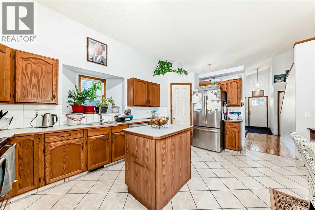 11 San Diego Green Ne, Calgary, Alberta  T1Y 7C4 - Photo 9 - A2264960