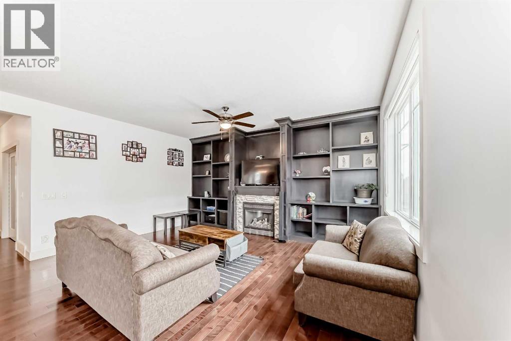 388 Kinniburgh Boulevard, Chestermere, Alberta  T1X 0N3 - Photo 14 - A2265735