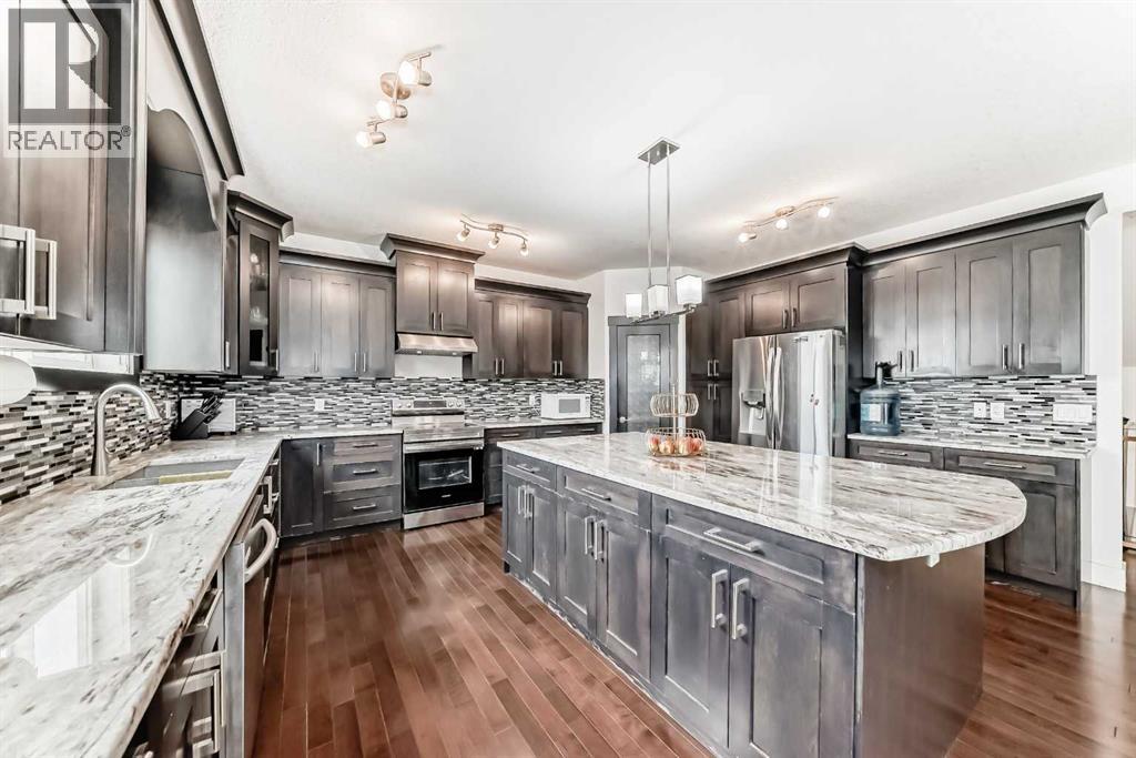 388 Kinniburgh Boulevard, Chestermere, Alberta  T1X 0N3 - Photo 4 - A2265735