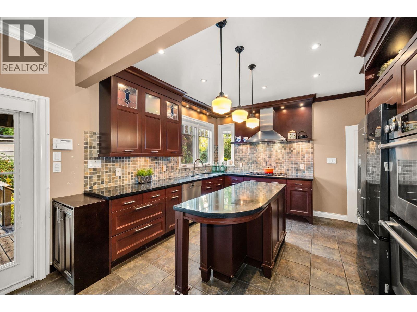 6050 Athlone Street, Vancouver, British Columbia  V6M 3A4 - Photo 9 - R3060914