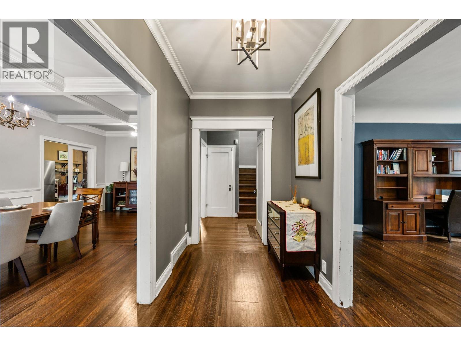 6050 Athlone Street, Vancouver, British Columbia  V6M 3A4 - Photo 2 - R3060914