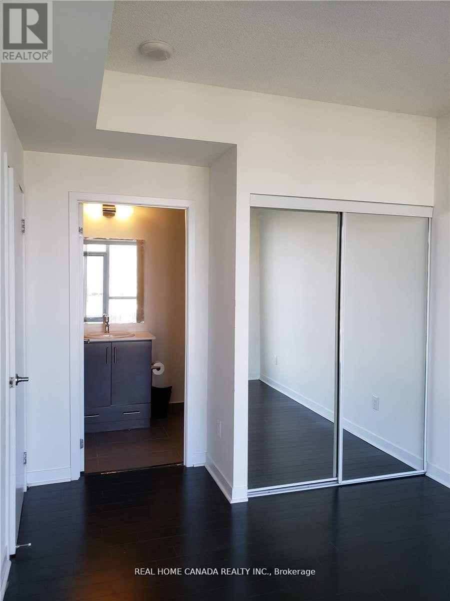 1502 - 360 Square One Drive, Mississauga, Ontario  L5B 0G7 - Photo 14 - W12476464