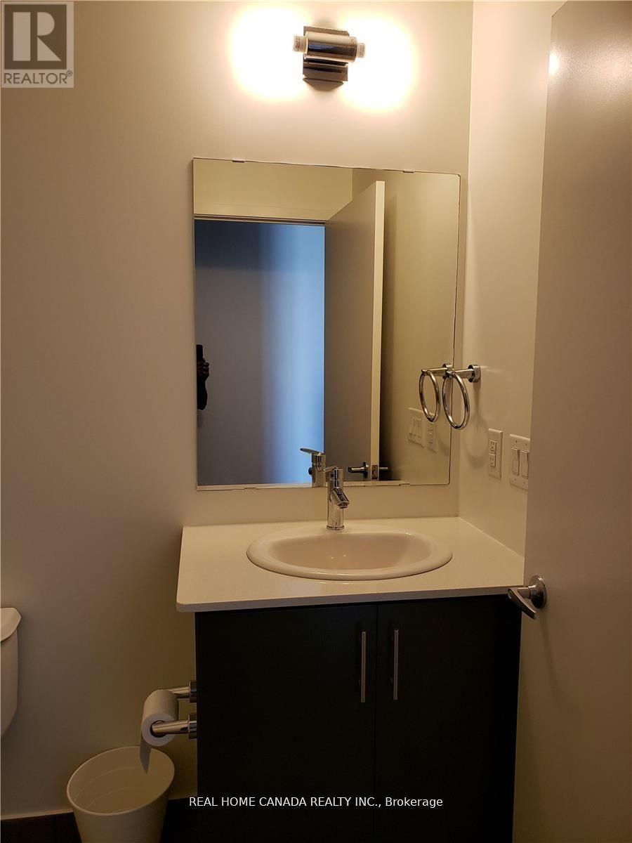 1502 - 360 Square One Drive, Mississauga, Ontario  L5B 0G7 - Photo 17 - W12476464