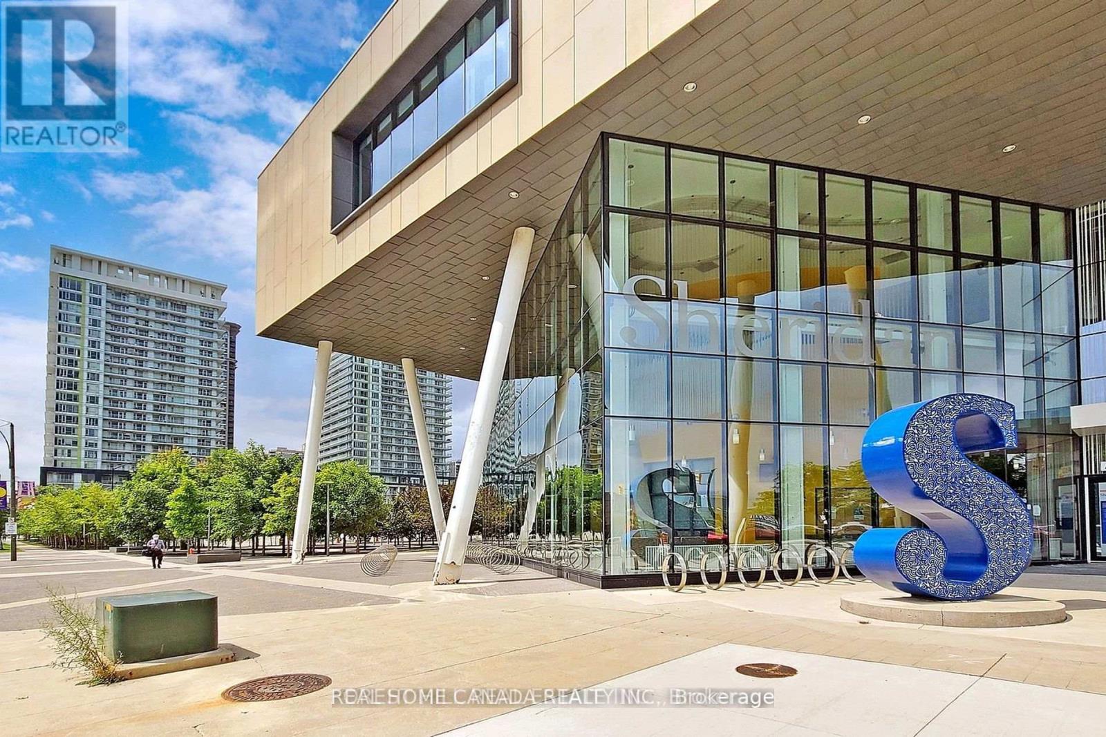 1502 - 360 Square One Drive, Mississauga, Ontario  L5B 0G7 - Photo 21 - W12476464