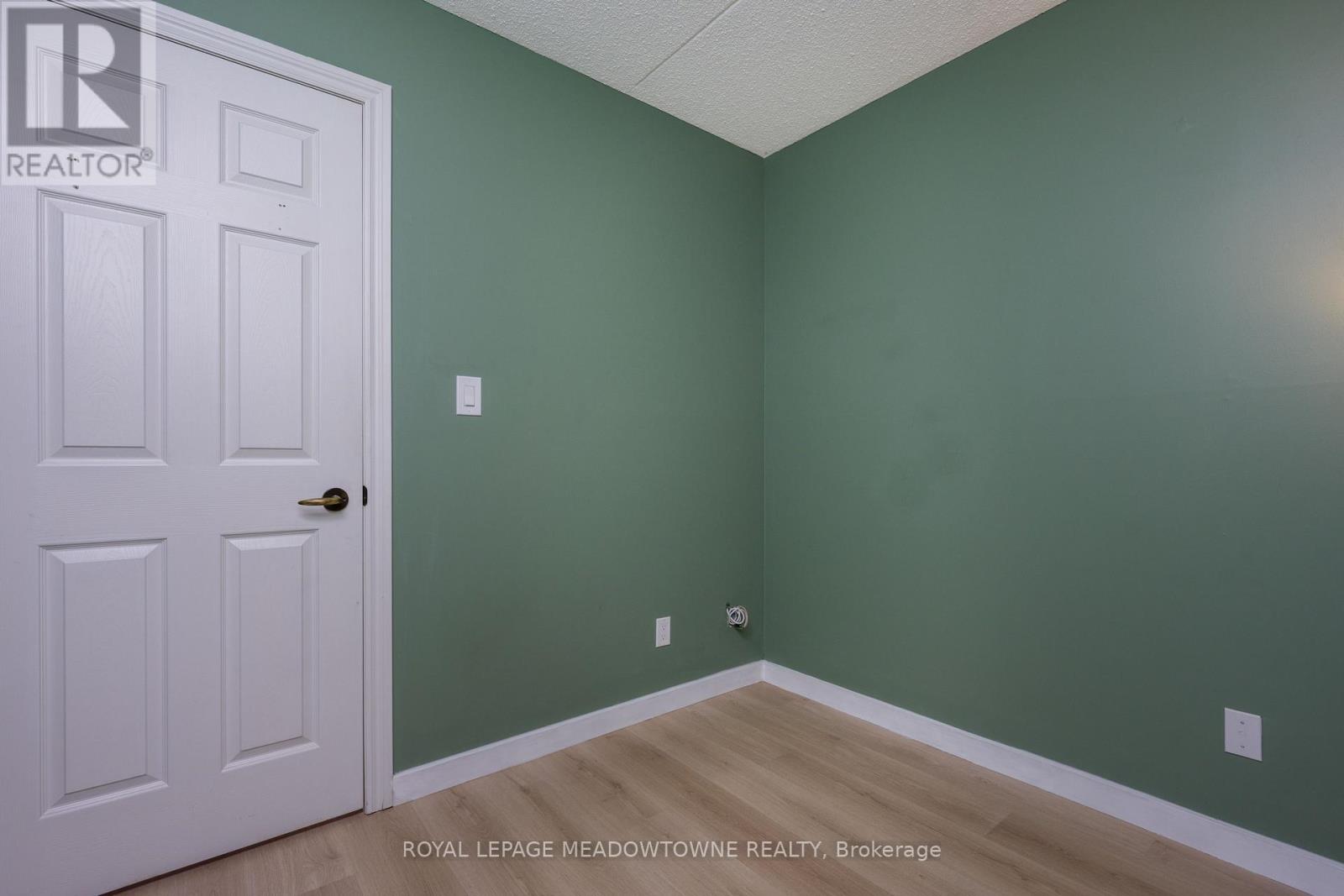 108 - 4025 Kilmer Drive, Burlington, Ontario  L7M 4M5 - Photo 19 - W12476465