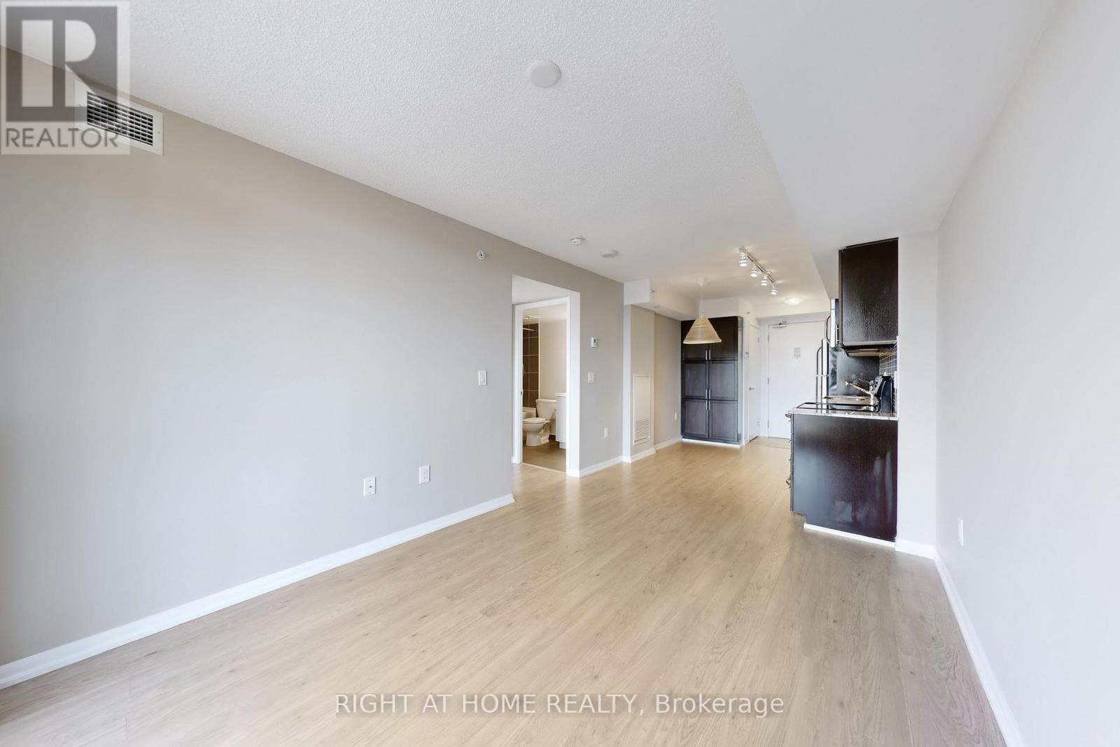 1122 - 800 Lawrence Avenue W, Toronto, Ontario  M6A 0B1 - Photo 15 - W12476467