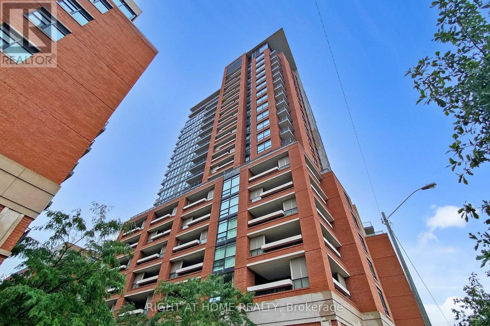 1122 - 800 Lawrence Avenue W, Toronto, Ontario  M6A 0B1 - Photo 3 - W12476467