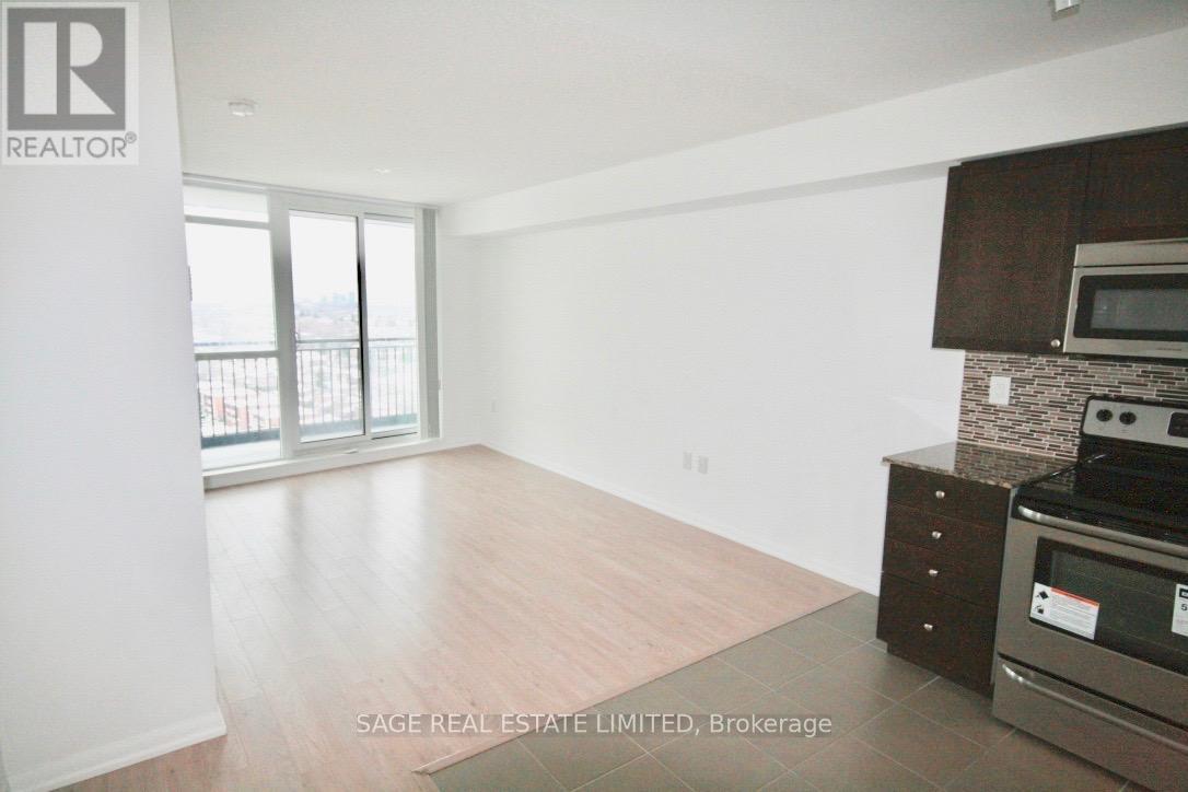 1424 - 800 Lawrence Avenue W, Toronto, Ontario  M6A 0B1 - Photo 4 - W12476474