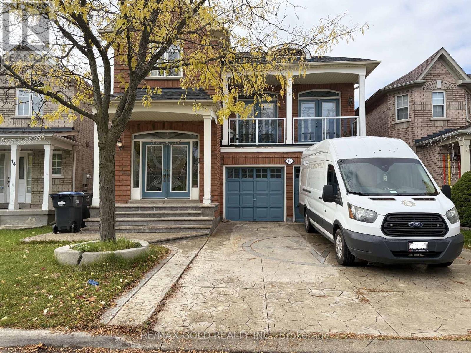 16 EDENVALLEY ROAD, Brampton, Ontario