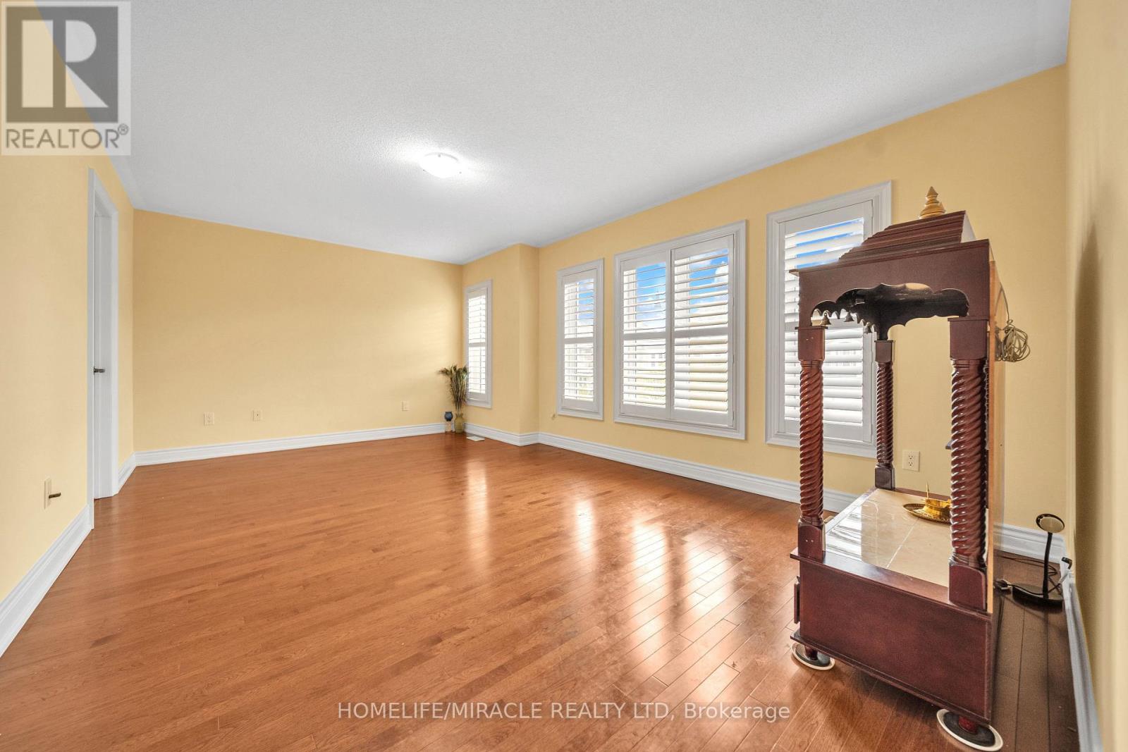 24 Haywood Drive, Brampton, Ontario  L6X 0W1 - Photo 33 - W12476485