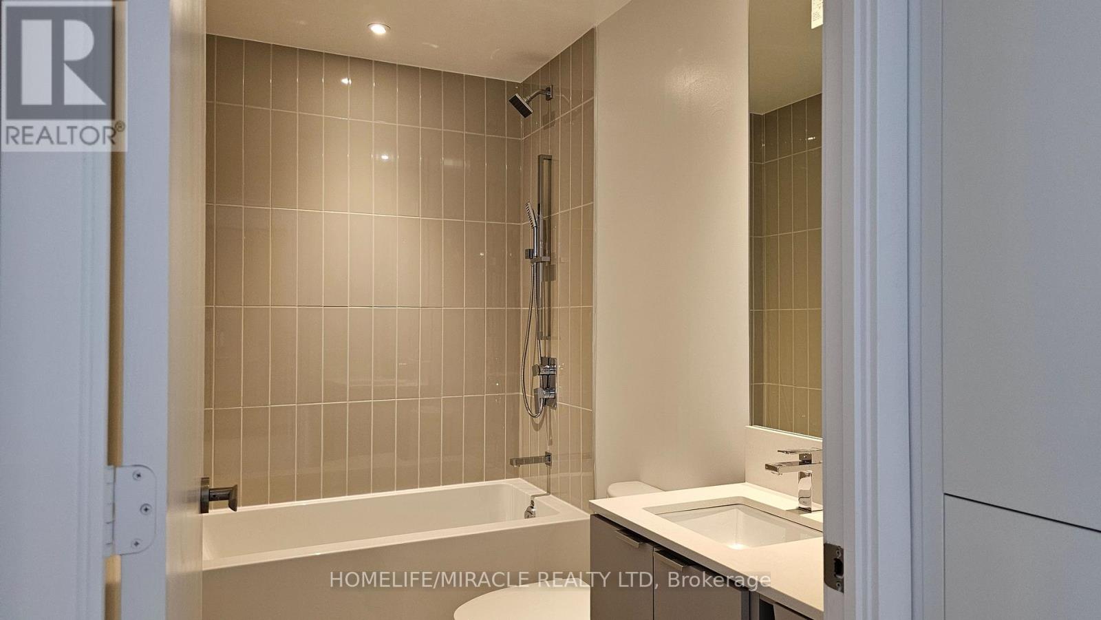 5602 - 3883 Quartz Road, Mississauga, Ontario  L5B 0M4 - Photo 15 - W12476487