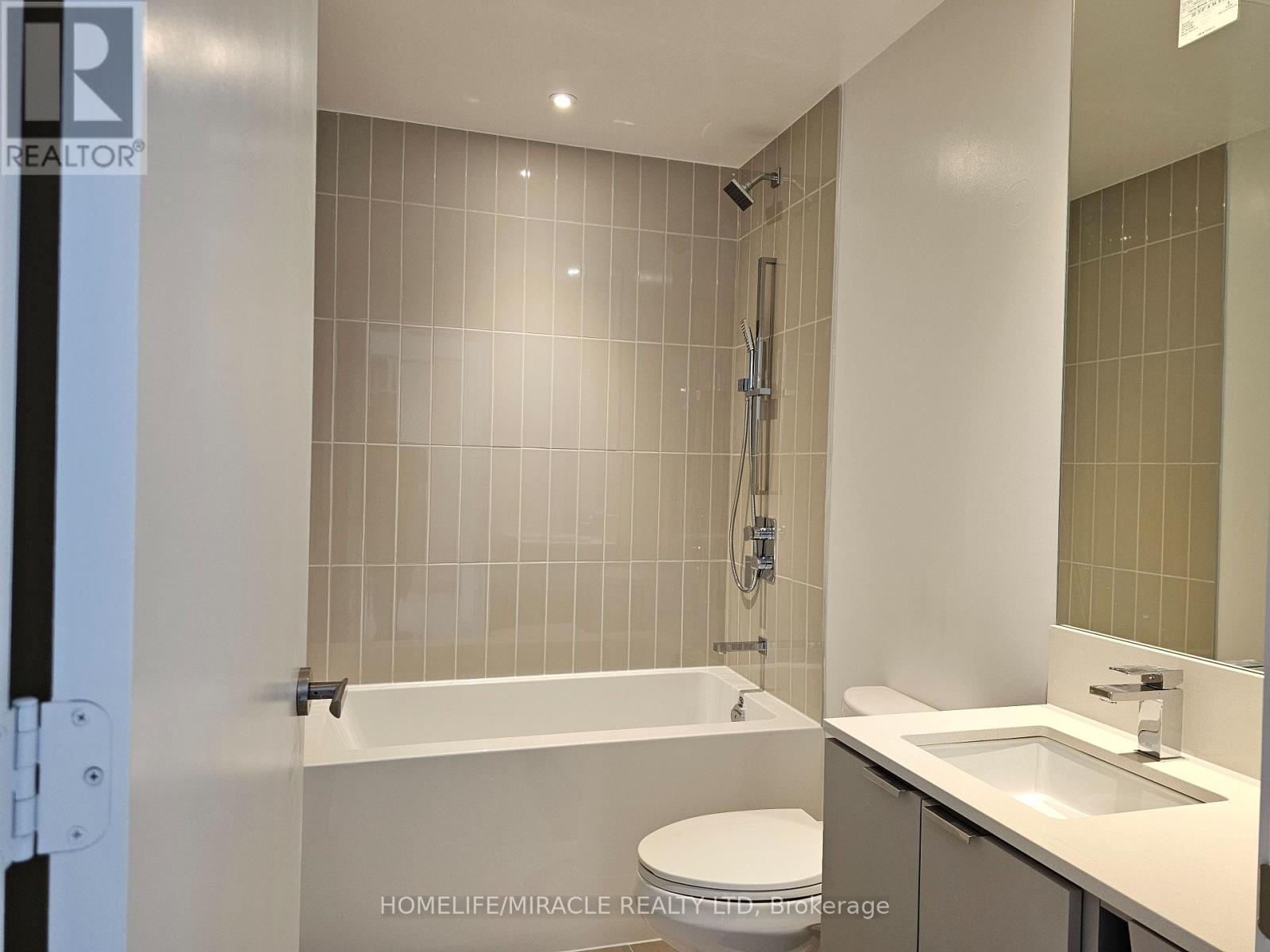 5602 - 3883 Quartz Road, Mississauga, Ontario  L5B 0M4 - Photo 17 - W12476487