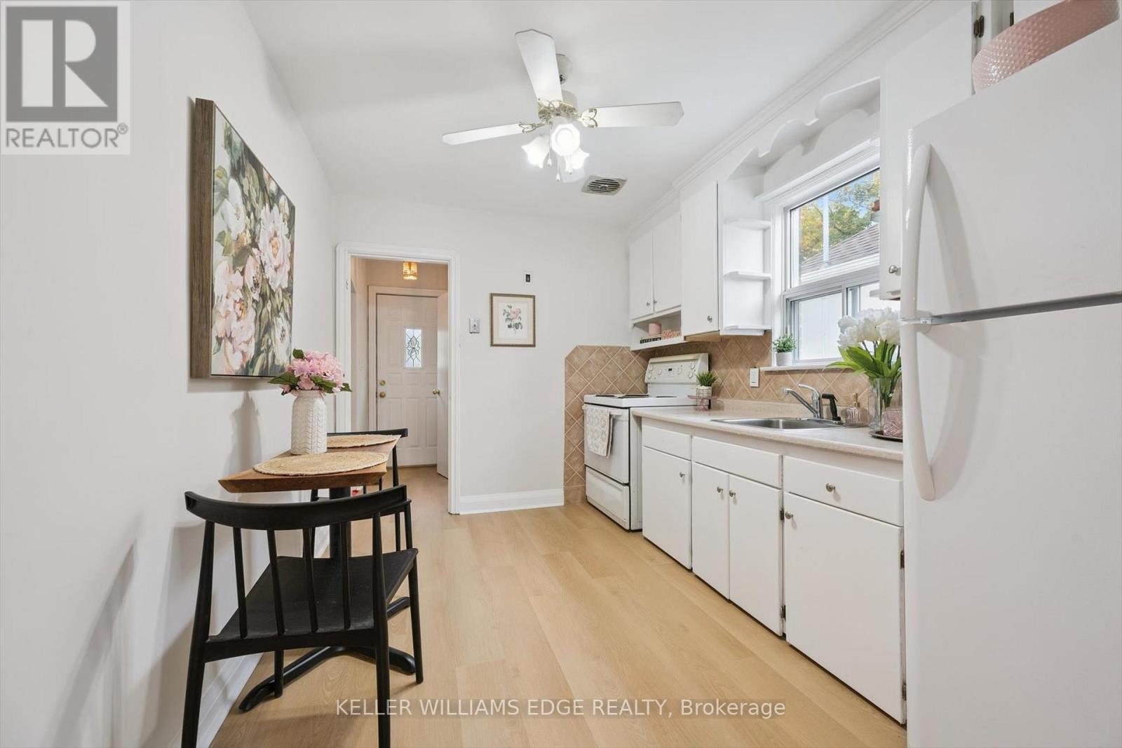 202 Alderbrae Avenue, Toronto, Ontario  M8W 4K5 - Photo 16 - W12476488