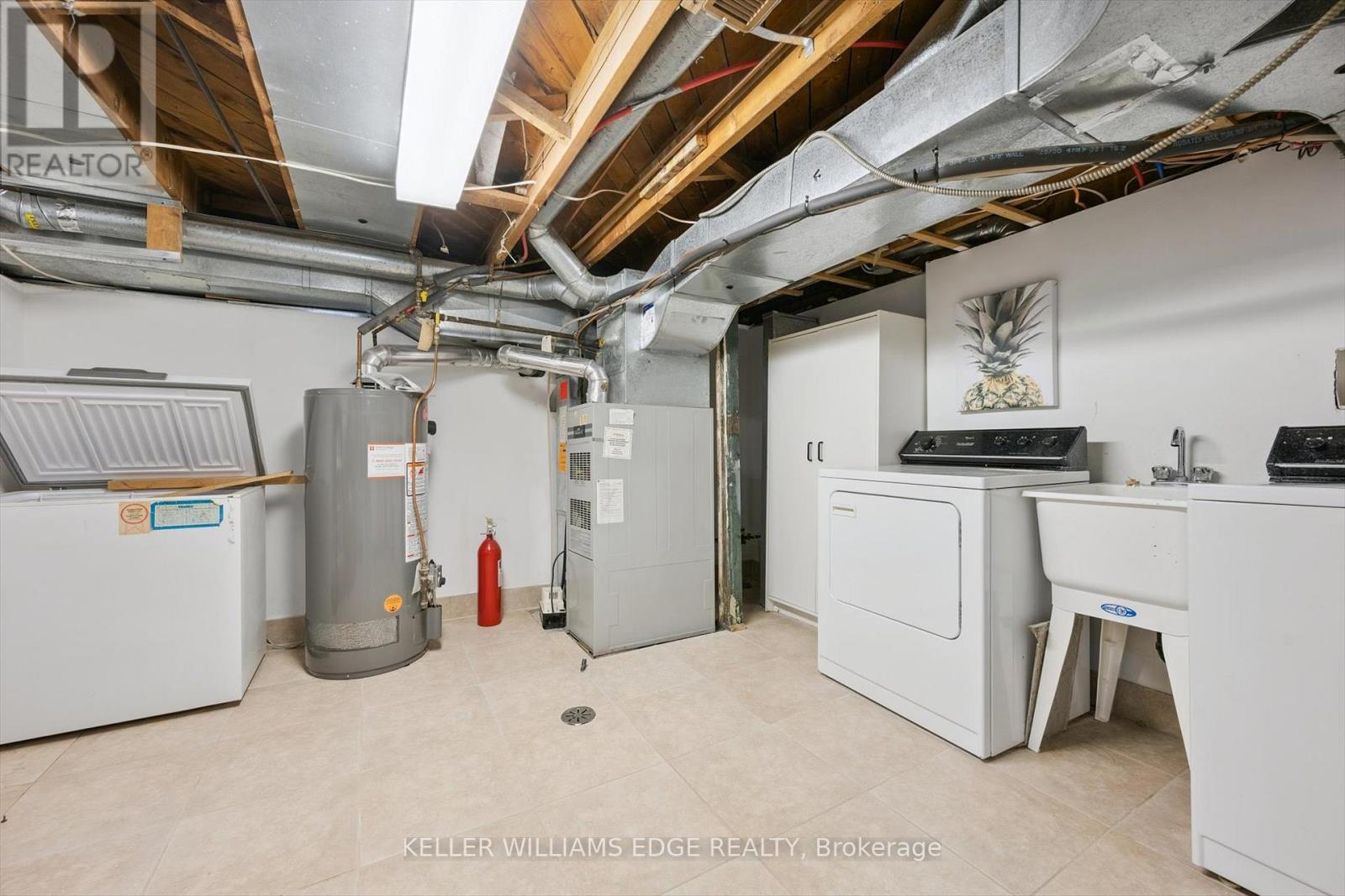 202 Alderbrae Avenue, Toronto, Ontario  M8W 4K5 - Photo 31 - W12476488