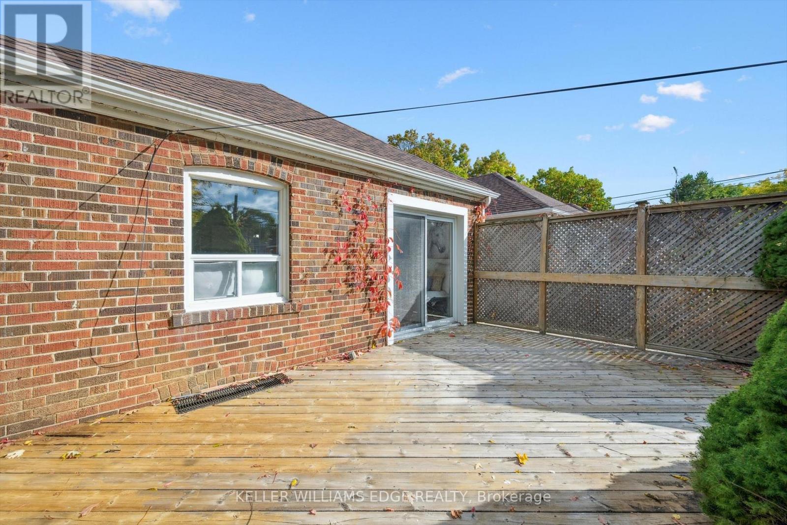 202 Alderbrae Avenue, Toronto, Ontario  M8W 4K5 - Photo 36 - W12476488
