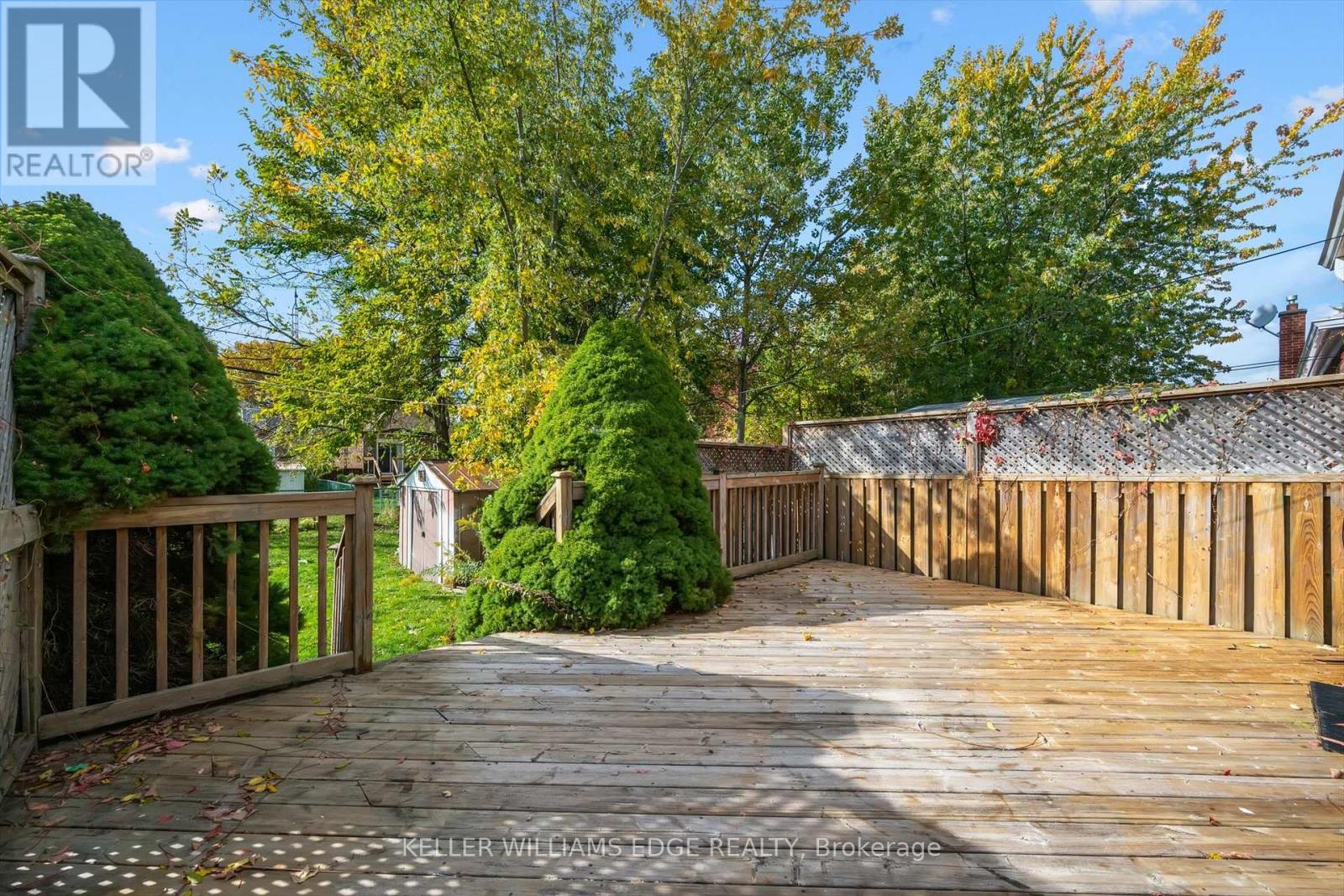 202 Alderbrae Avenue, Toronto, Ontario  M8W 4K5 - Photo 37 - W12476488