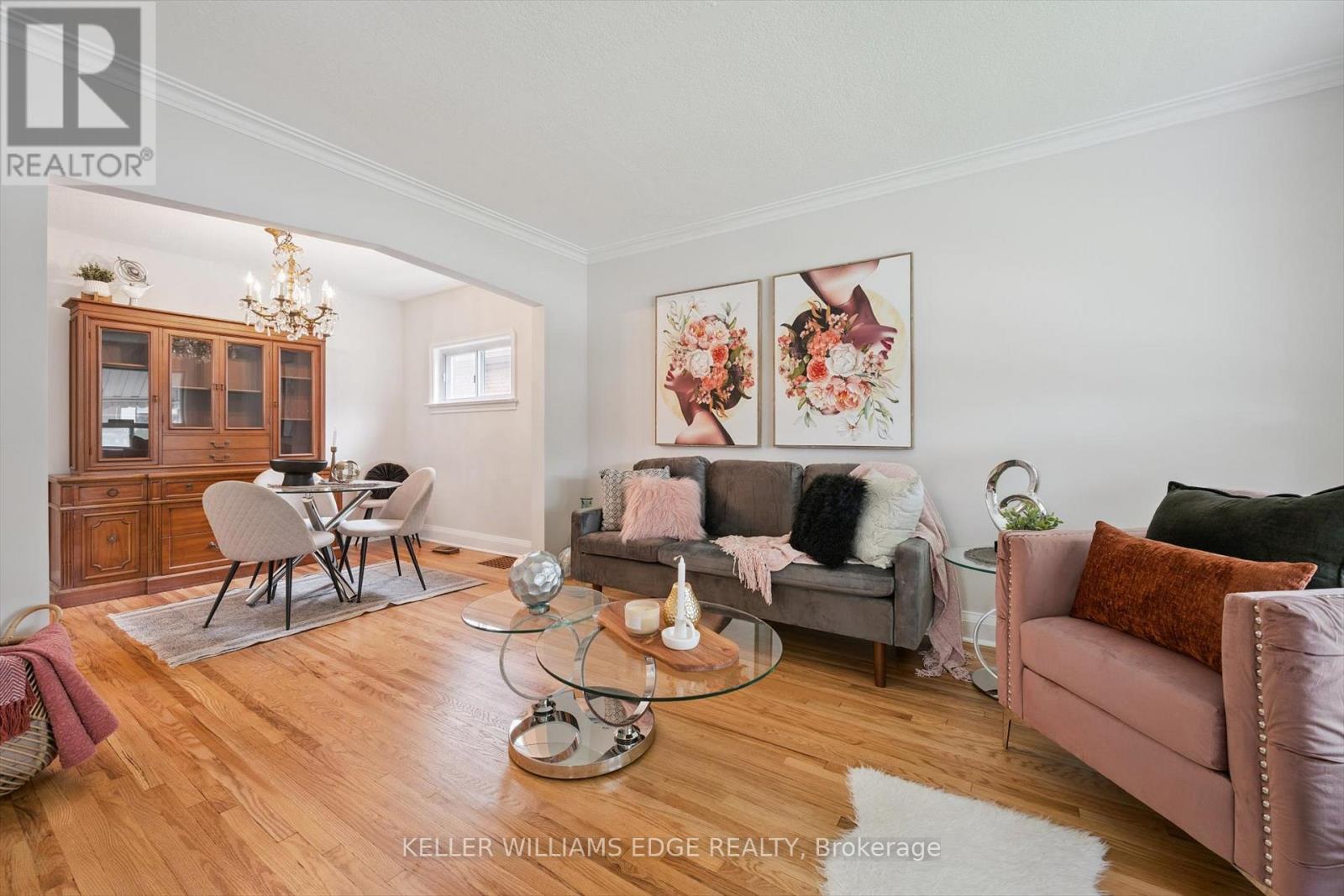 202 Alderbrae Avenue, Toronto, Ontario  M8W 4K5 - Photo 7 - W12476488