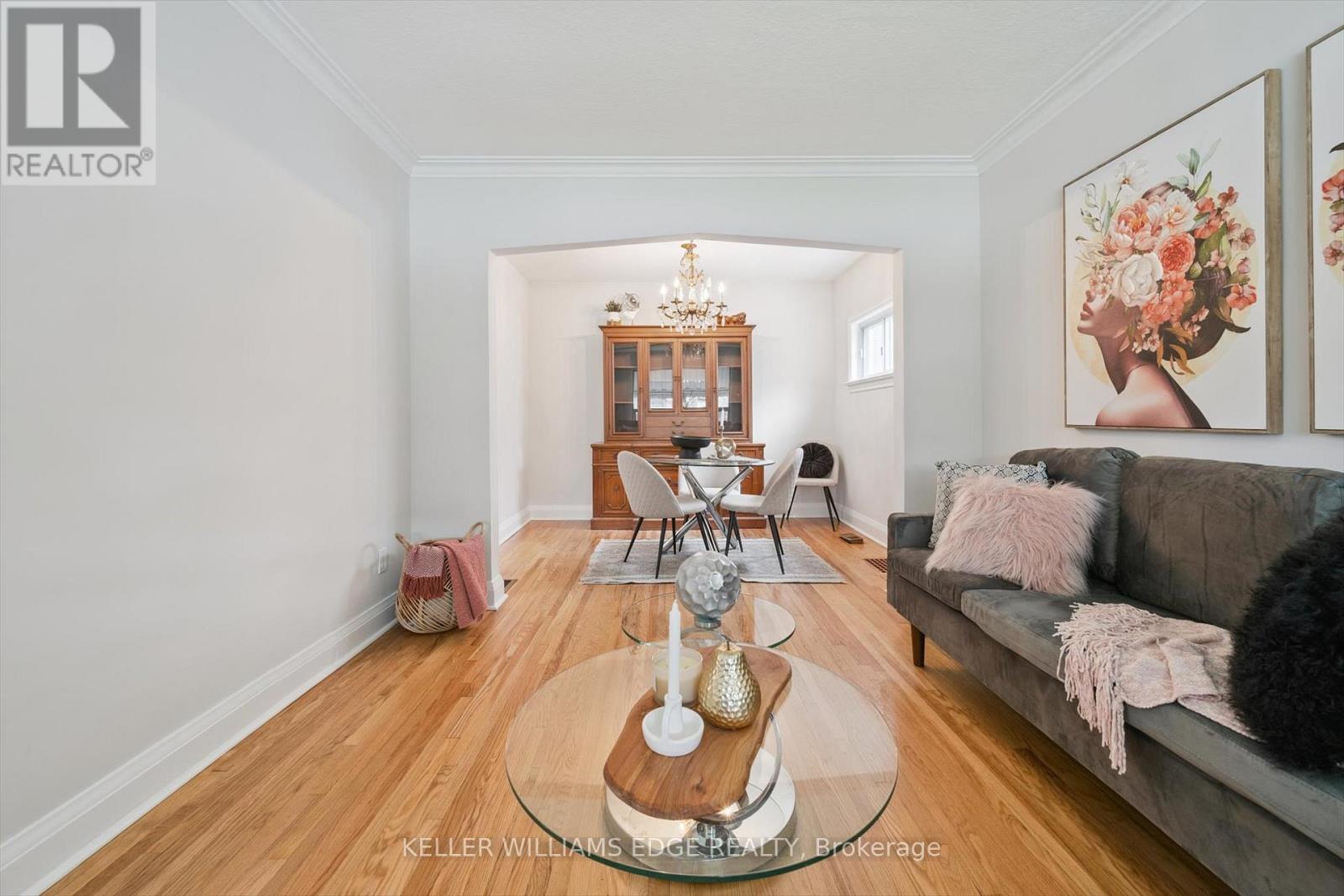 202 Alderbrae Avenue, Toronto, Ontario  M8W 4K5 - Photo 9 - W12476488