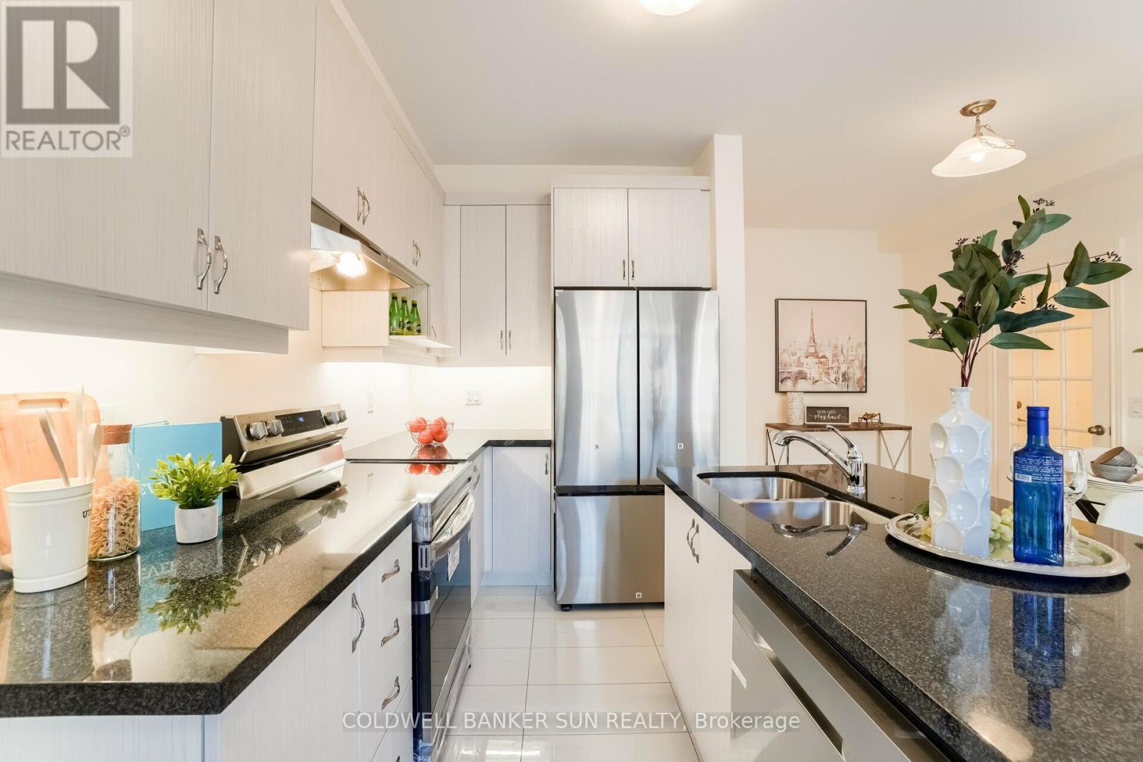 28 Benhurst Crescent, Brampton, Ontario  L7A 5A2 - Photo 11 - W12476490