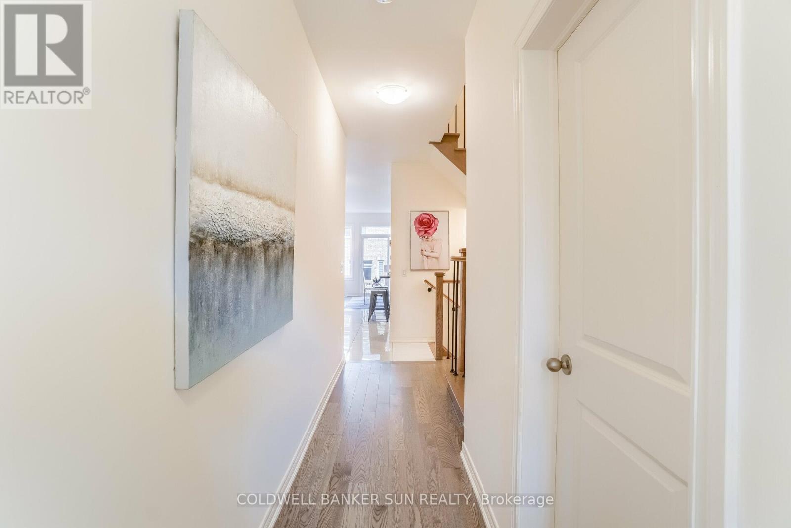 28 Benhurst Crescent, Brampton, Ontario  L7A 5A2 - Photo 5 - W12476490