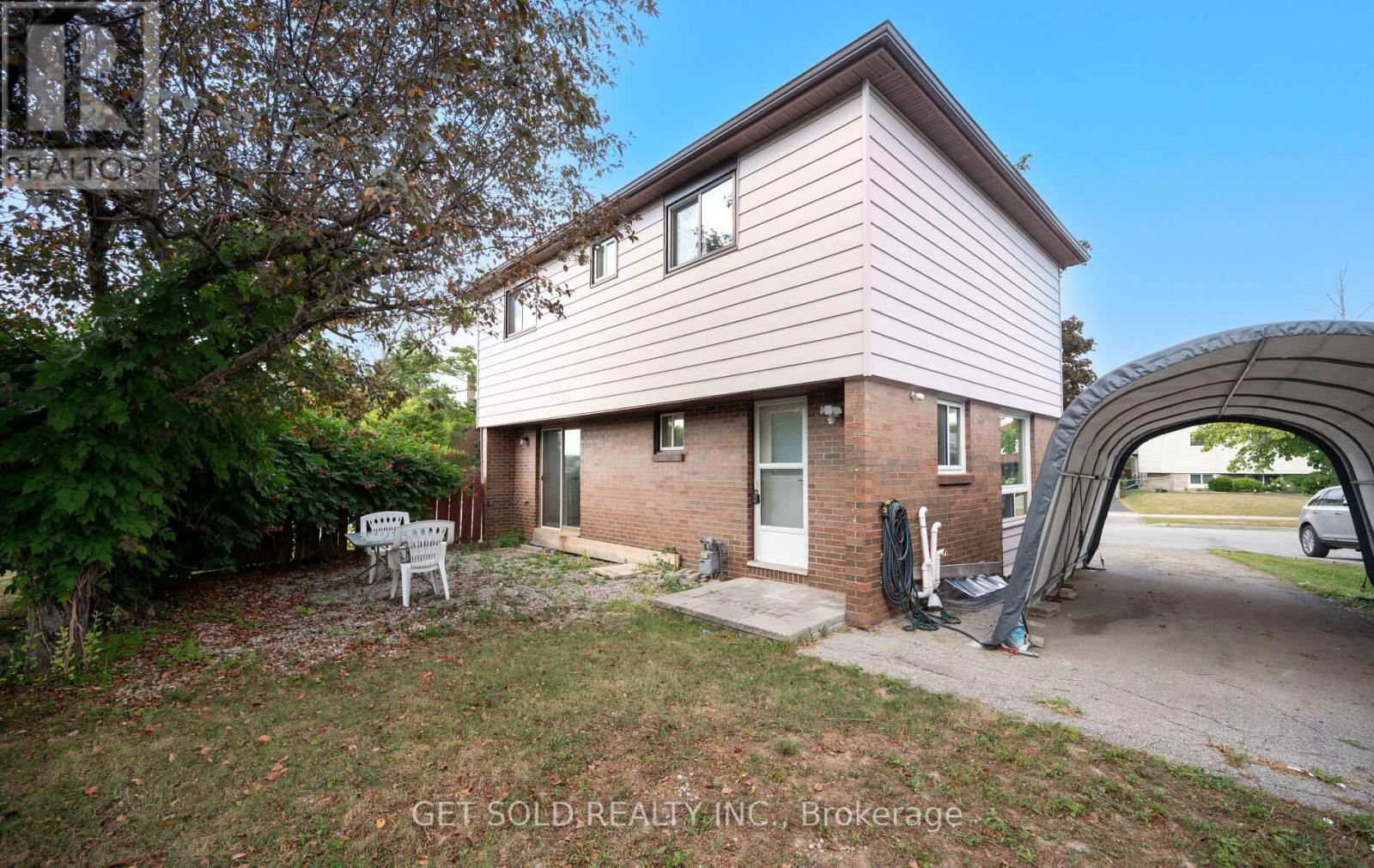 36 Shalom Crescent, Toronto, Ontario  M9V 4J4 - Photo 25 - W12476533
