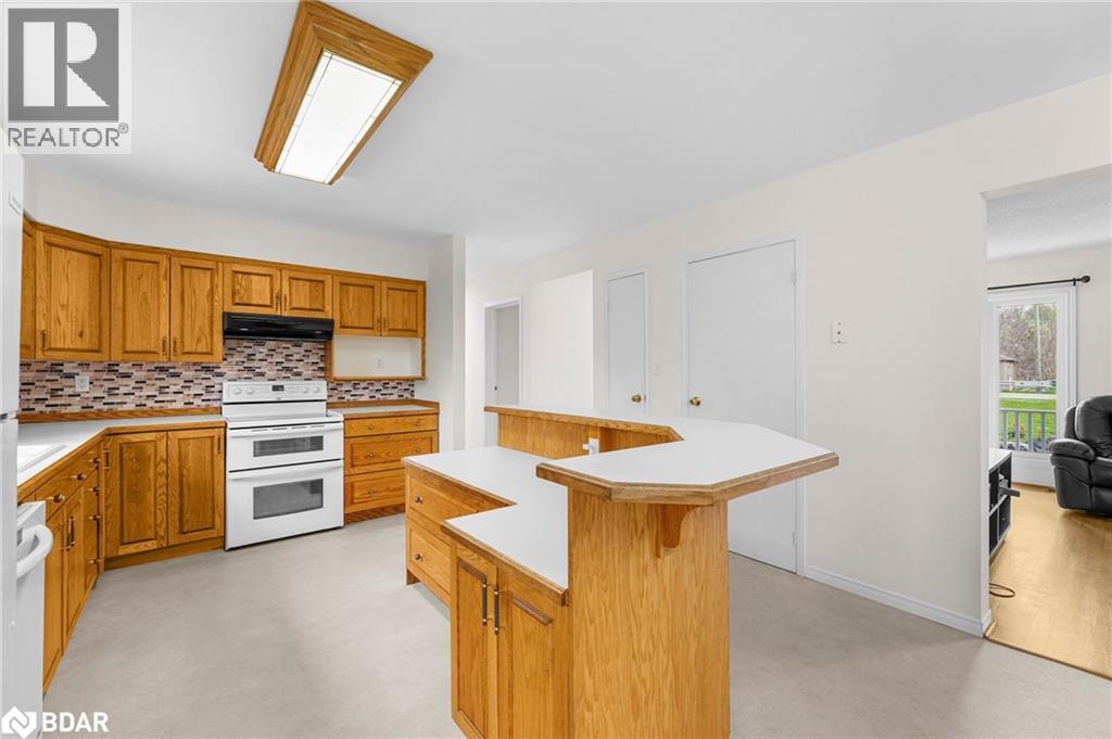 190 Centre Street, Angus, Ontario  L0M 1B0 - Photo 10 - 40778684