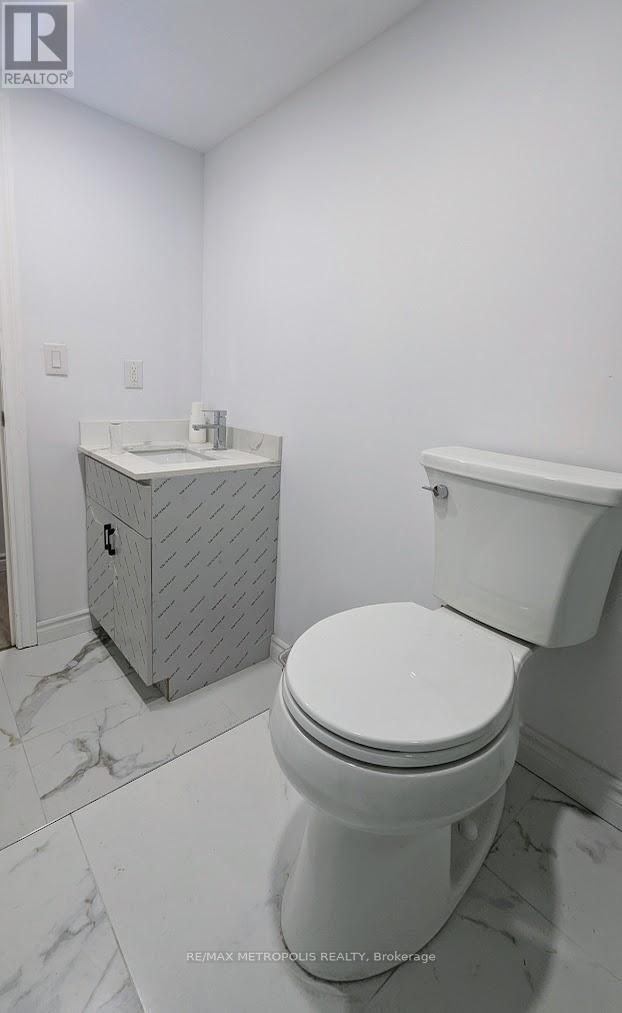 83 Longwood Drive, Waterloo, Ontario  N2L 4B6 - Photo 19 - X12476456