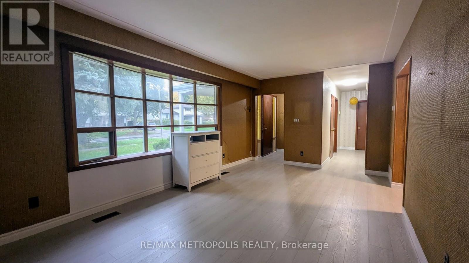 83 Longwood Drive, Waterloo, Ontario  N2L 4B6 - Photo 26 - X12476456