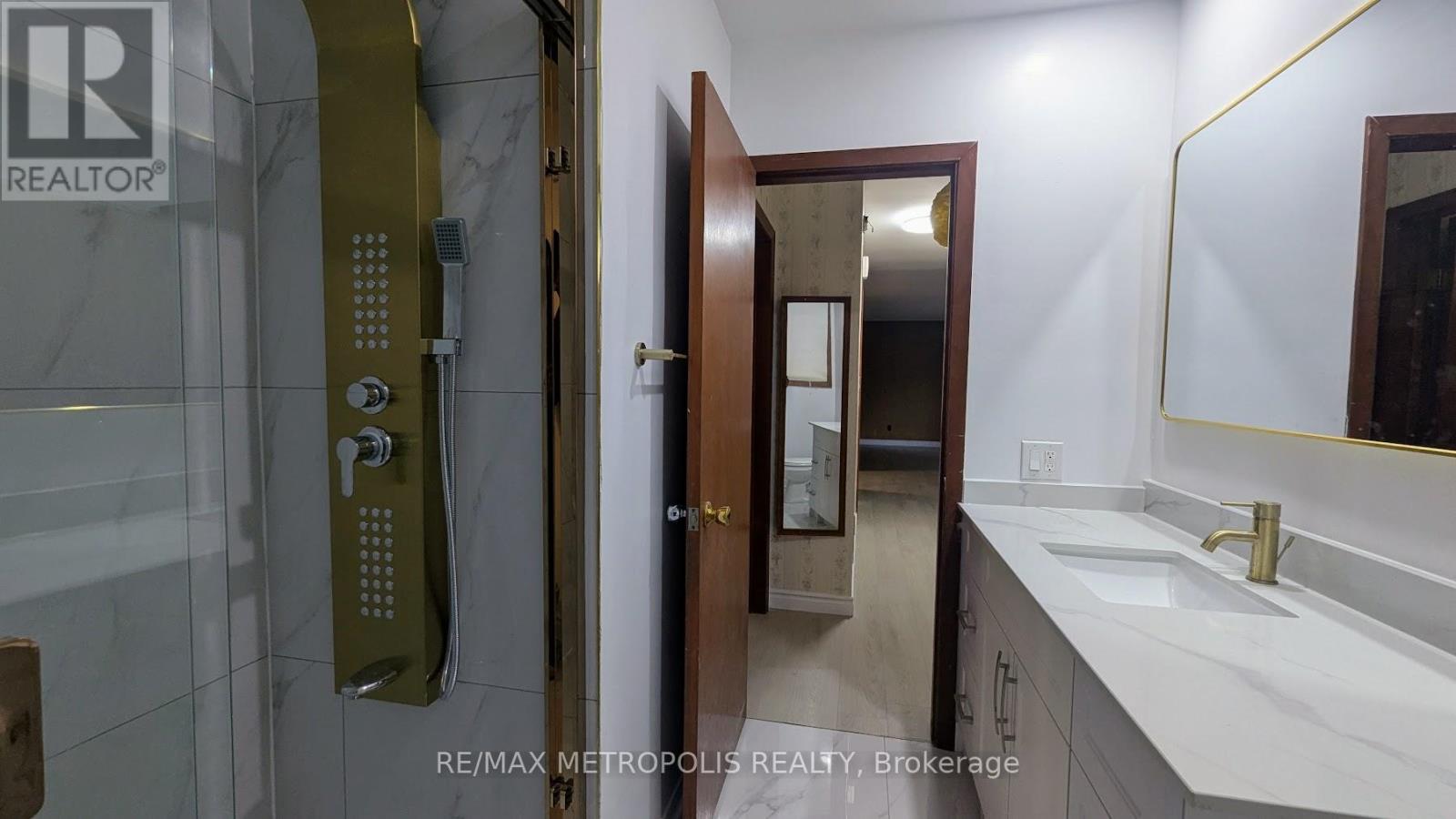 83 Longwood Drive, Waterloo, Ontario  N2L 4B6 - Photo 30 - X12476456