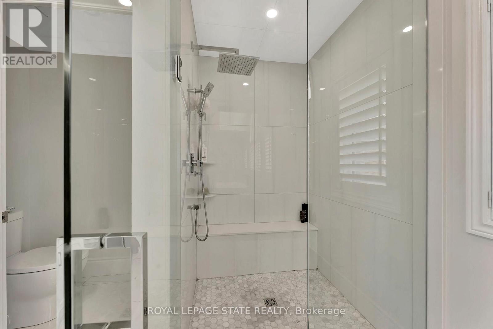 7 Bernini Court, Hamilton, Ontario  L9B 0C7 - Photo 32 - X12476466