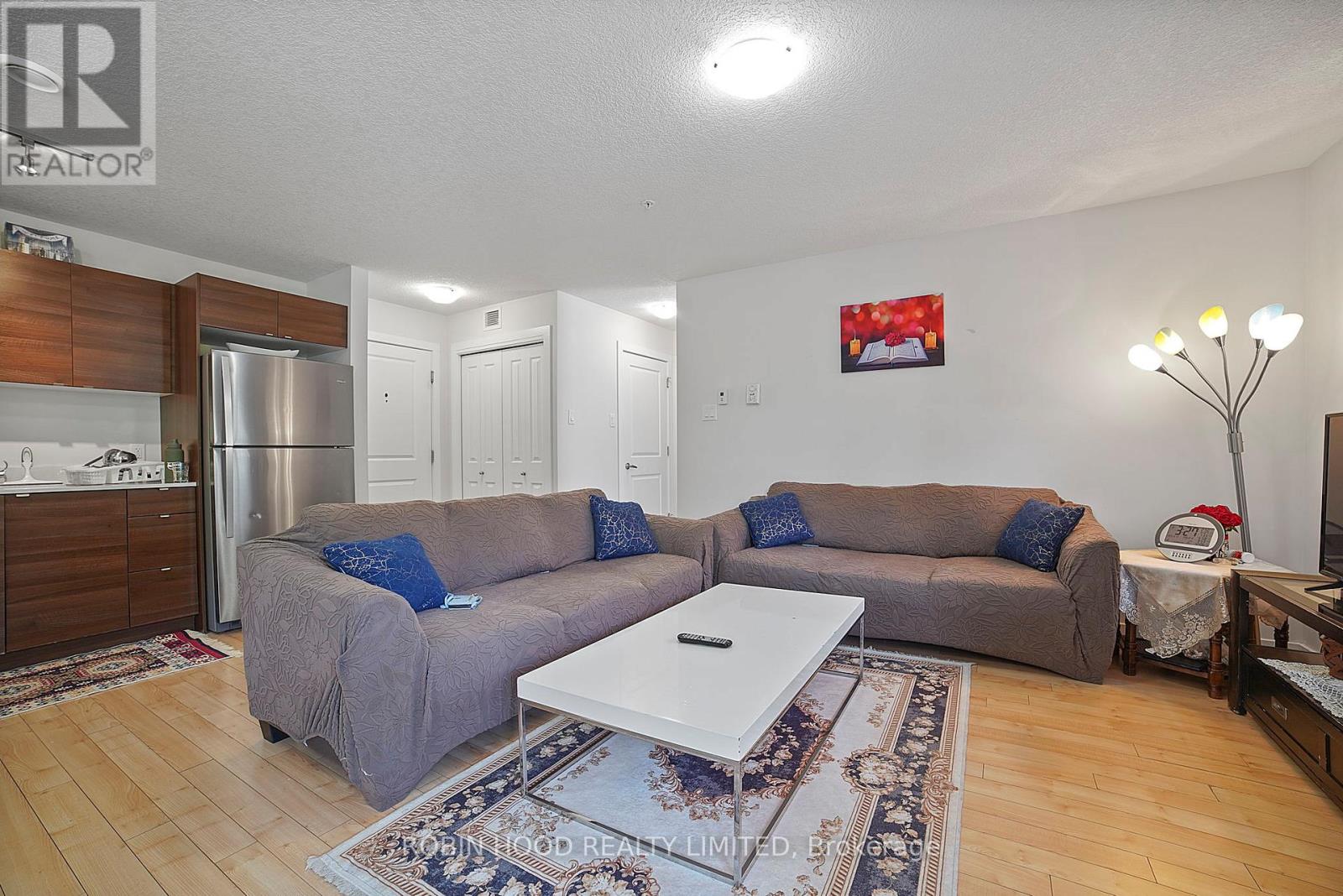 205 - 9517 160 Avenue Nw, Edmonton, Alberta  T5Z 0M4 - Photo 4 - X12476520