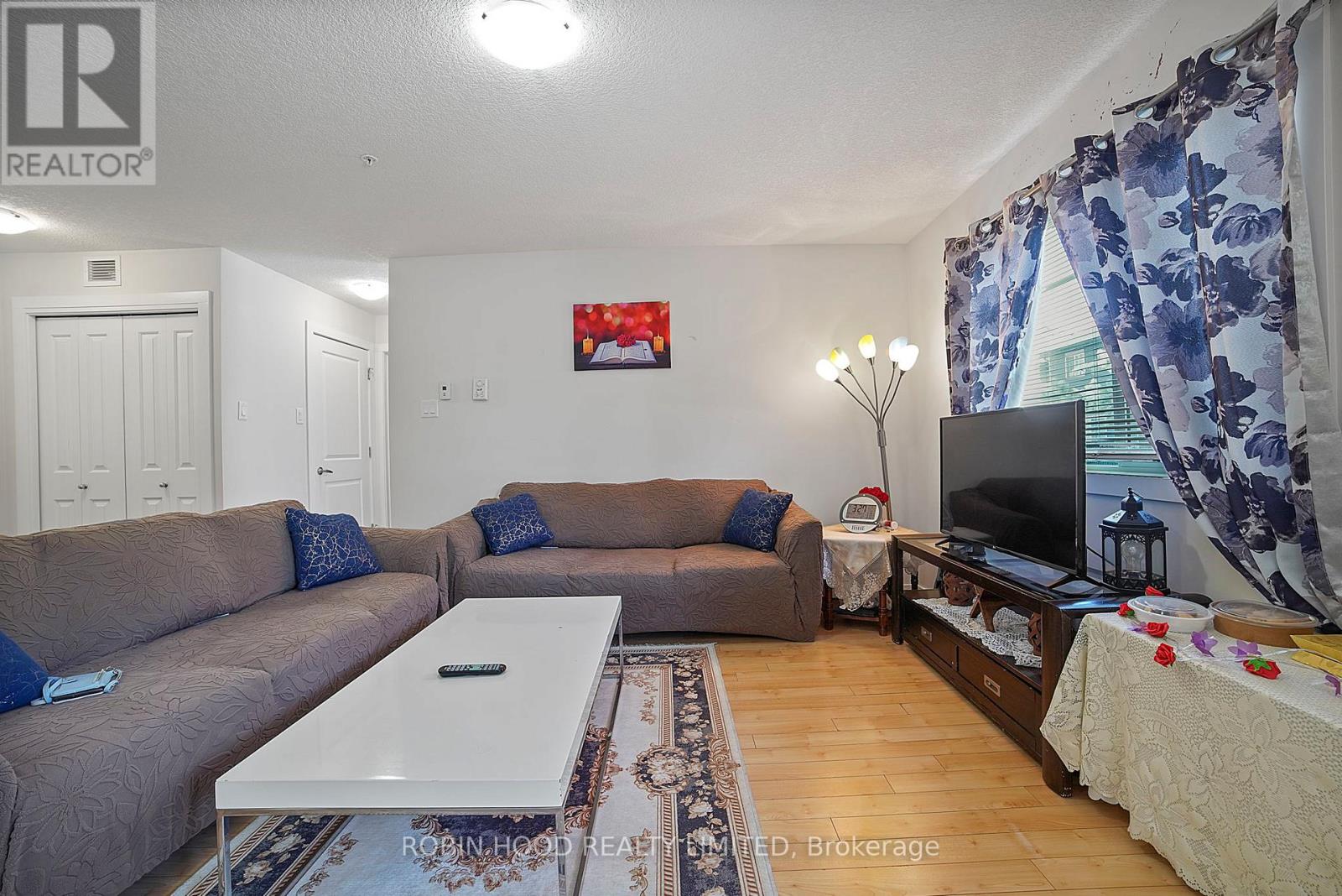 205 - 9517 160 Avenue Nw, Edmonton, Alberta  T5Z 0M4 - Photo 5 - X12476520