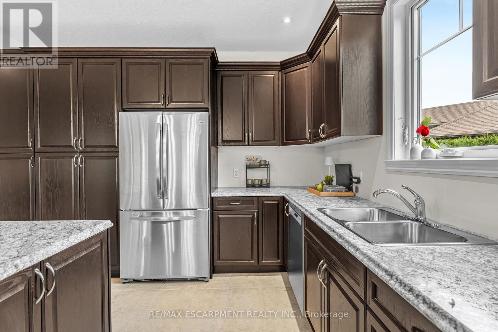 5 Oakdale Boulevard, West Lincoln, Ontario  L0R 2A0 - Photo 13 - X12476526