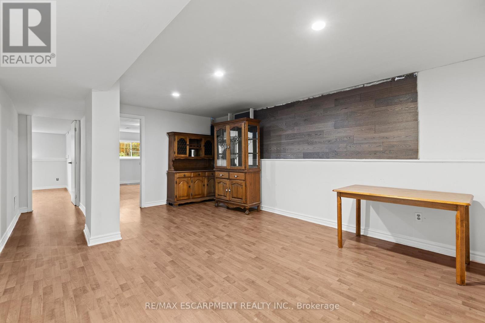 201 Ontario Street, Thorold, Ontario  L2V 1E3 - Photo 23 - X12476537