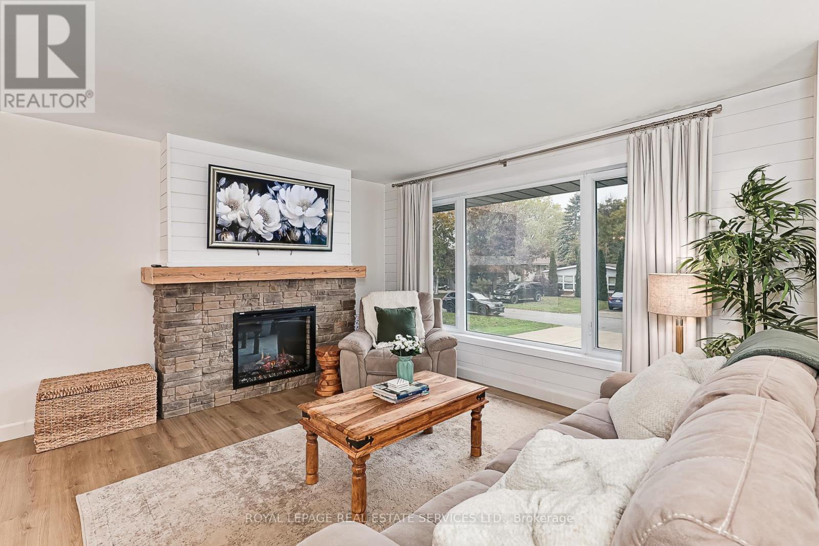 97 Farrar Street, Meaford, Ontario  N4L 1E6 - Photo 3 - X12476545