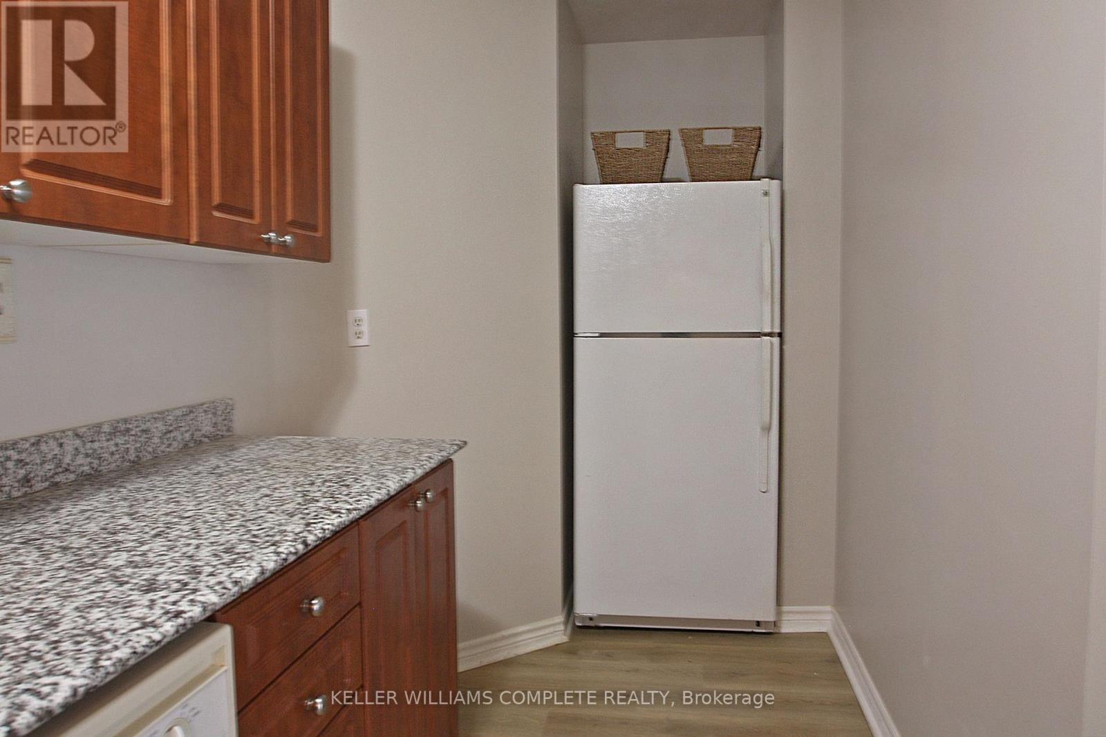 309 - 135 James Street, Hamilton, Ontario  L8P 2Z6 - Photo 10 - X12476556