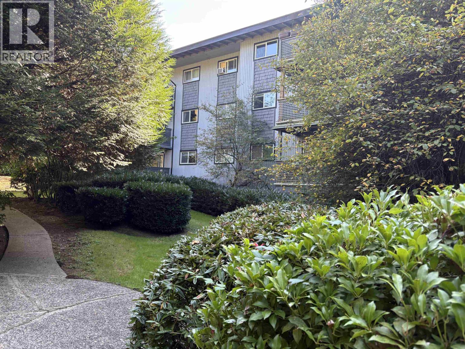 108 200 WESTHILL PLACE, Port Moody, British Columbia