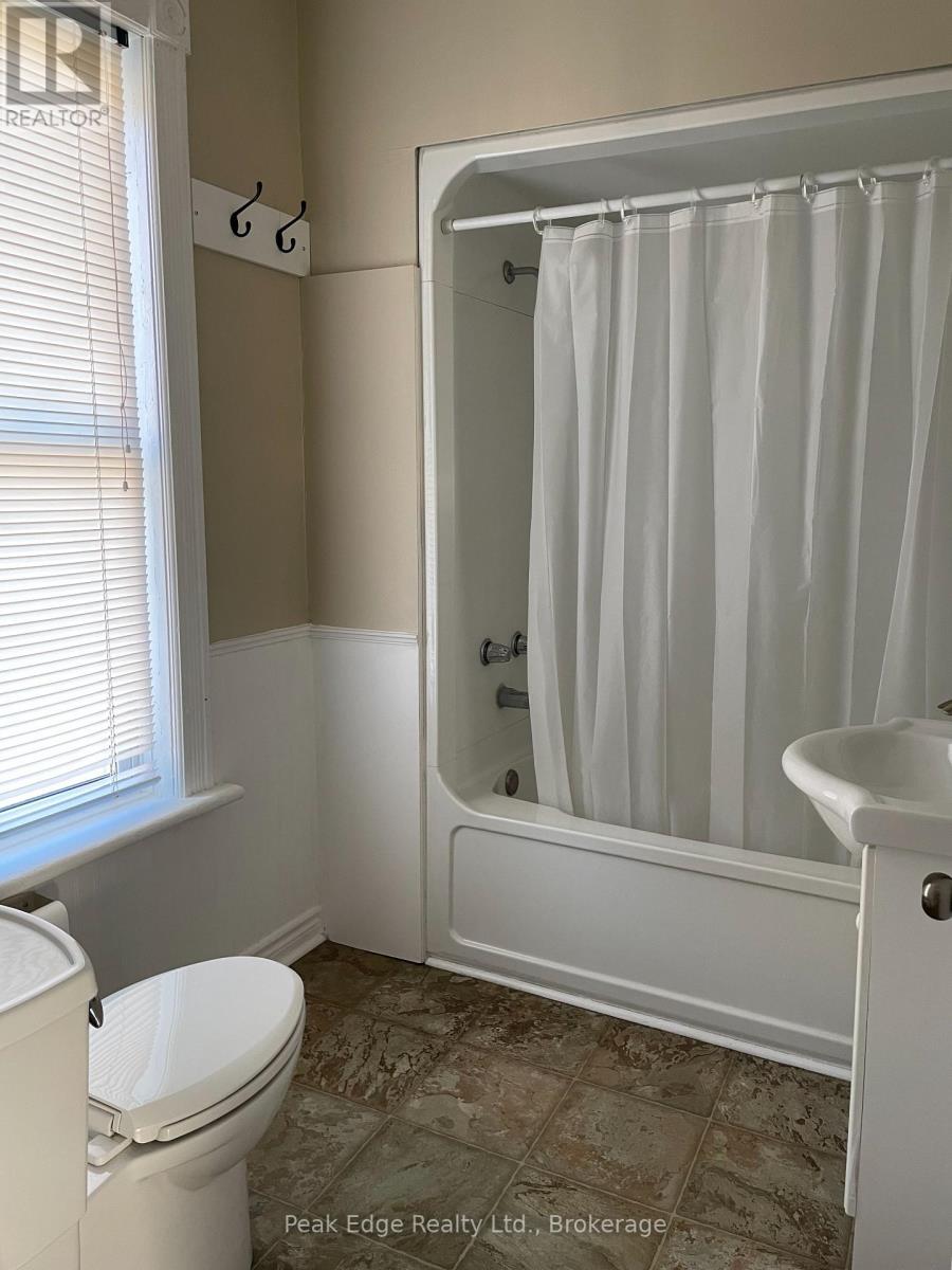 7 Durham Street E, Brockton, Ontario  N0G 2V0 - Photo 12 - X12476702